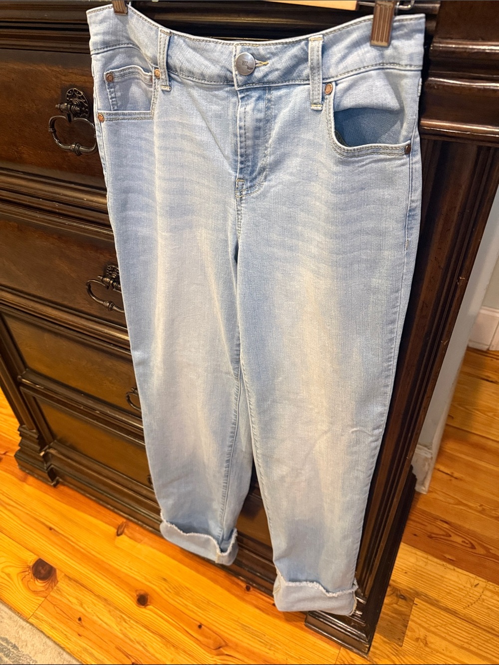 1822 Denim Light Blue Jeans with Yellow Topstitch